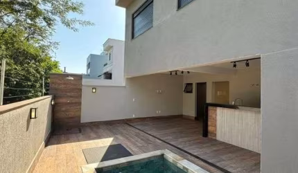 Casa Térrea em condomínio fechado!