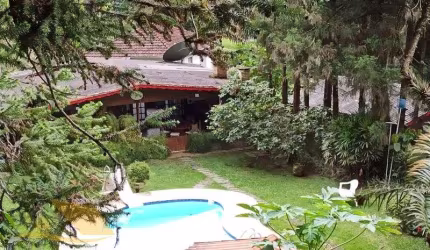 Vendo Sítio Alto Padrão a 5 Min do Centro de Friburgo