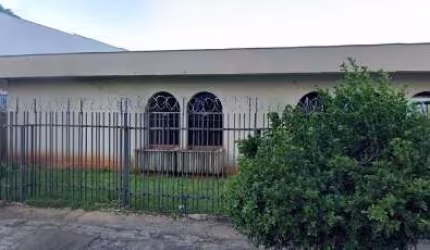 Casa Comercial à venda, 253.07 m2 por R$900000.00  - Centro - Londrina/PR