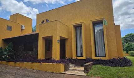 Casa com 3 quartos  para alugar, 400.00 m2 por R$9000.00  - Recanto Do Salto - Londrina/PR