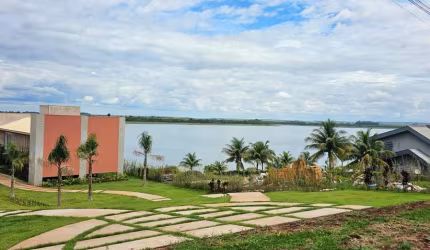 Terreno à venda, 2356.41 m2 por R$1300000.00  - Centro - Sertaneja/PR