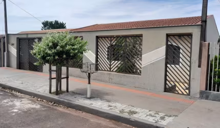 Casa com 3 quartos  à venda, 180.00 m2 por R$340000.00  - Vila Rica - Londrina/PR