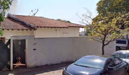 Casa com 3 quartos  para alugar, 122.00 m2 por R$4000.00  - Jardim Londrilar - Londrina/PR