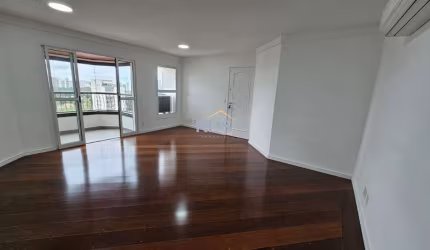 Imperdível oportunidade: Apartamento à venda na Chácara Santo Antônio, São Paulo-SP, com 3 quartos, 1 suíte, 3 salas, 4 banheiros, 2 vagas - 140m².