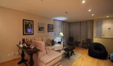 Imperdível Casa em Condomínio de Alto Padrão na Vila Andrade, São Paulo-SP - 3 quartos, 3 suítes, 3 salas e mais!