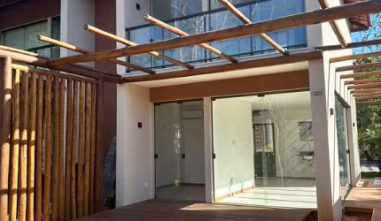 Casa à venda no bairro Centro em Mata de São João/BA