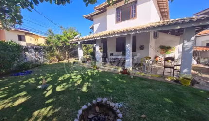 Casa à venda no bairro Vilas do Atlantico em Lauro de Freitas/BA