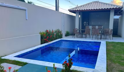 Casa à venda no bairro Malícia (Abrantes) em Camaçari/BA