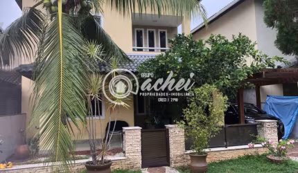 Casa de Condomínio 4/4 mobiliado e com energia solar para locação em Buraquinho