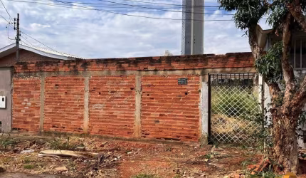 Terreno à venda na C 185, Setor Nova Suiça, Goiânia por R$ 688.000