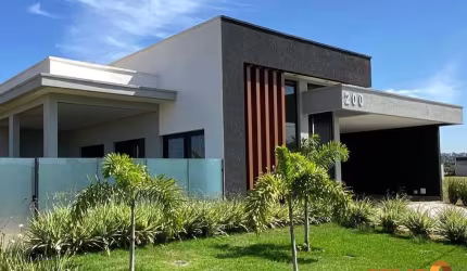 Casa em condomínio fechado com 4 quartos à venda na Alameda Bulgária, 1, Terras Alpha Residencial 2, Senador Canedo por R$ 1.250.000