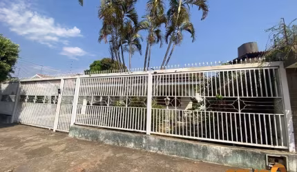 Casa com 4 quartos à venda na T 41, 14, Setor Bueno, Goiânia por R$ 1.380.000