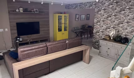 Casa em condomínio fechado com 4 quartos à venda na Juazeiro do Norte, 100, Parque Amazônia, Goiânia por R$ 830.000