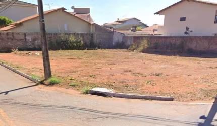 Terreno à venda na Imbaúba, Setor Goiânia 2, Goiânia por R$ 550.000