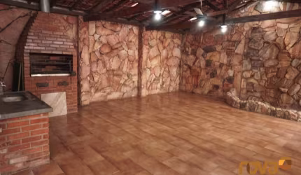 Casa com 4 quartos à venda na C259, 100, Setor Nova Suiça, Goiânia por R$ 899.000