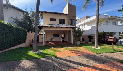 Casa em condomínio fechado com 3 quartos à venda na Sb9, 12, Loteamento Portal do Sol I, Goiânia por R$ 1.650.000