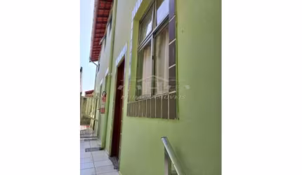 CASA EM CONDOMÍNIO - PRÓXIMO À PRAIA - VILAMAR - PRAIA GRANDE SP