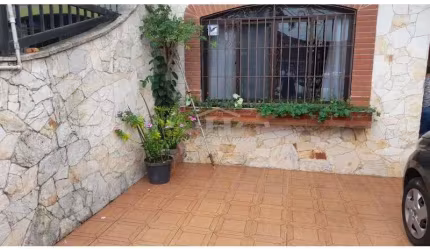 AMPLA CASA - 2 DORMITÓRIOS C/ SUÍTE - PRÓXIMO À PRAIA - JARDIM IMPERADOR - PRAIA GRANDE SP