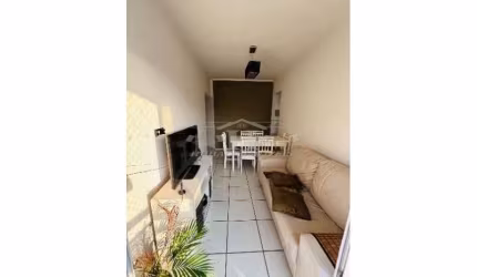 Amplo Apartamento c/2 dormitórios, Predio frente mar , bairro ocian , Praia Grande SP.