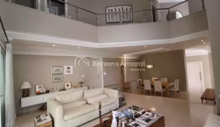 Casa de condomínio com 820m² e 4 quartos