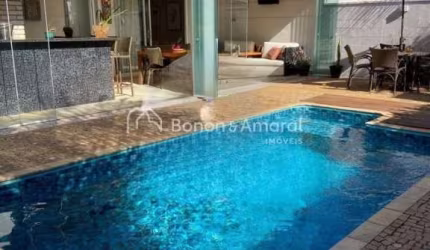 Casa À Venda com 4 Quartos e 5 Banheiros por R$ 2.350.000 no Swiss Park