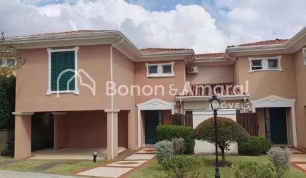 Casa de Condomínio com 3 Quartos e 4 banheiros à Venda, 180 m²
