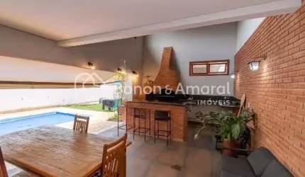 Casa térrea em Barão Geraldo, 240 m² de área construída.