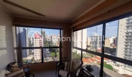 Apartamento com 3 Quartos e 2 banheiros à Venda, 96 m² por R$ 800.000