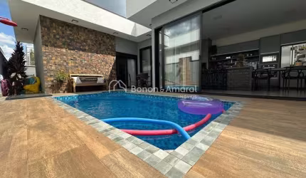 Casa em condomínio fechado com 3 quartos à venda na Vincius de Moraes, 920, Terras do Cancioneiro, Paulínia, 213 m2 por R$ 1.700.000