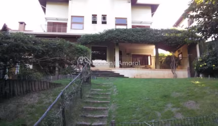 Casa à venda no Colinas do Ermitage com 306 m²