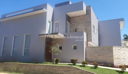 Linda Casa de Esquina, Toda Mobiliada - Oportunidade Imperdível!