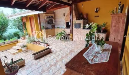 Sobrado com 5 quartos, 272m², Jardim Santa Genebra