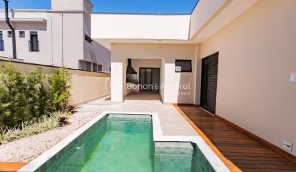 &amp;#34;Casa Térrea com 3 Dormitórios e Piscina à Venda no Condomínio Mont Alcino&amp;#34;