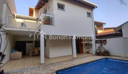 Espetacular Casa no Condomínio São Joaquim em Valinhos com Piscina Aquecida e Energia Solar
