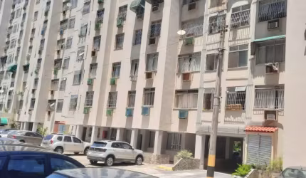 Excelente apartamento no Fonseca!