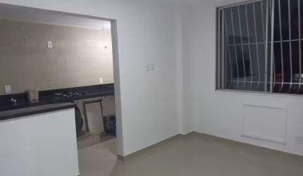 Lindo Apartamento no Fonseca ao lado do Horto Florestal.
