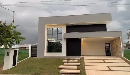Oportunidade Exclusiva: Mansão de Alto Padrão em Condomínio Fechado