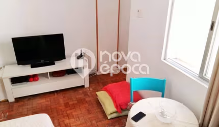 Kitnet / Stúdio à venda na Rua Bulhões de Carvalho, Copacabana, Rio de Janeiro, 30 m2 por R$ 600.000