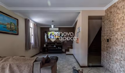 Casa com 3 quartos à venda na Rua Genésio de Barros, Del Castilho, Rio de Janeiro, 300 m2 por R$ 700.000