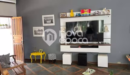 Casa com 6 quartos à venda na Rua das Acácias, Gávea, Rio de Janeiro, 256 m2 por R$ 3.000.000