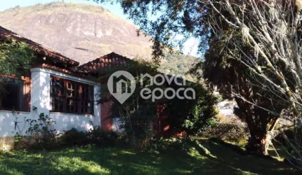 Casa com 4 quartos à venda na Rua João Alves de Moura, Iucas, Teresópolis, 320 m2 por R$ 1.500.000