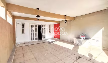 Casa em condomínio fechado com 3 quartos à venda na Rua Argos, Guadalupe, Rio de Janeiro, 60 m2 por R$ 235.000