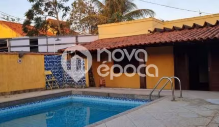 Casa com 4 quartos à venda na Rua José Maria do Amaral, Guaratiba, Rio de Janeiro, 191 m2 por R$ 430.000