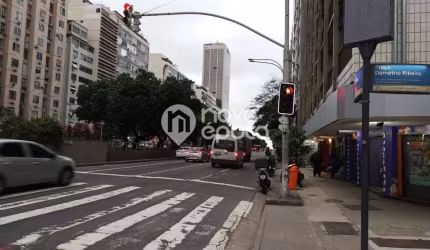 Sala comercial com 1 sala à venda na Praça Demétrio Ribeiro, Copacabana, Rio de Janeiro, 35 m2 por R$ 215.000