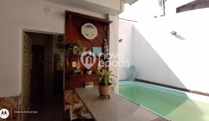 Casa em condomínio fechado com 4 quartos à venda na Rua Jerônimo Pinto, Campinho, Rio de Janeiro, 532 m2 por R$ 850.000