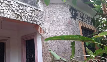 Casa em condomínio fechado com 3 quartos à venda na Rua Luís Guimarães, Vila Isabel, Rio de Janeiro, 300 m2 por R$ 400.000
