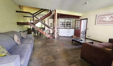 Casa com 4 quartos à venda na Rua Calheiros Gomes, Barra da Tijuca, Rio de Janeiro, 280 m2 por R$ 2.000.000