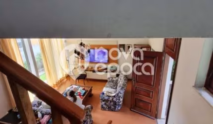 Casa com 3 quartos à venda na Rua Pedro Teles, Praça Seca, Rio de Janeiro, 177 m2 por R$ 550.000