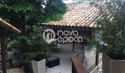 Casa em condomínio fechado com 4 quartos à venda na Rua Firmino do Amaral, Freguesia (Jacarepaguá), Rio de Janeiro, 455 m2 por R$ 1.250.000