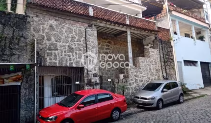 Casa em condomínio fechado com 2 quartos à venda na Rua Tenente Marques de Sousa, Tijuca, Rio de Janeiro, 465 m2 por R$ 640.000